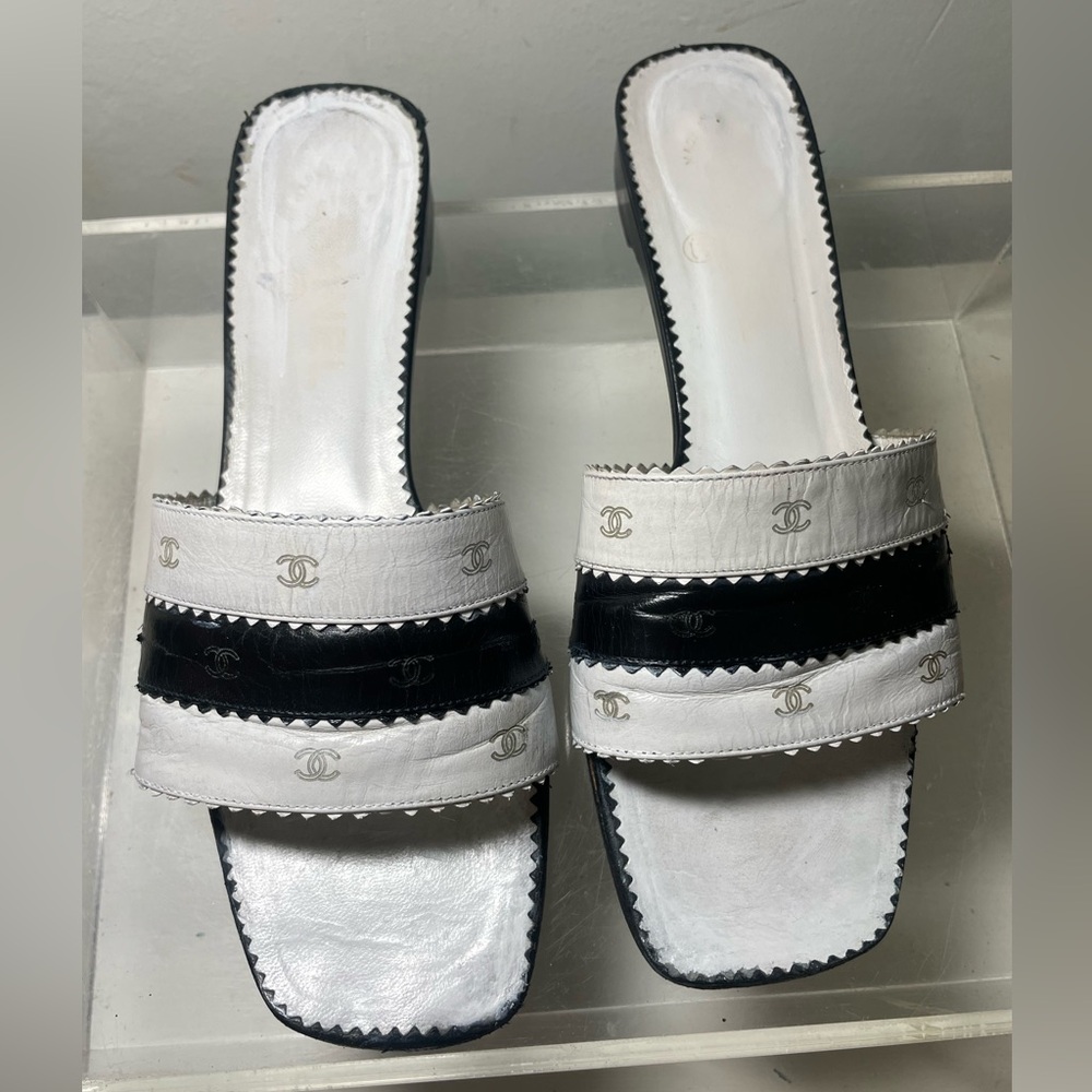 CHANEL Black and White Sandals